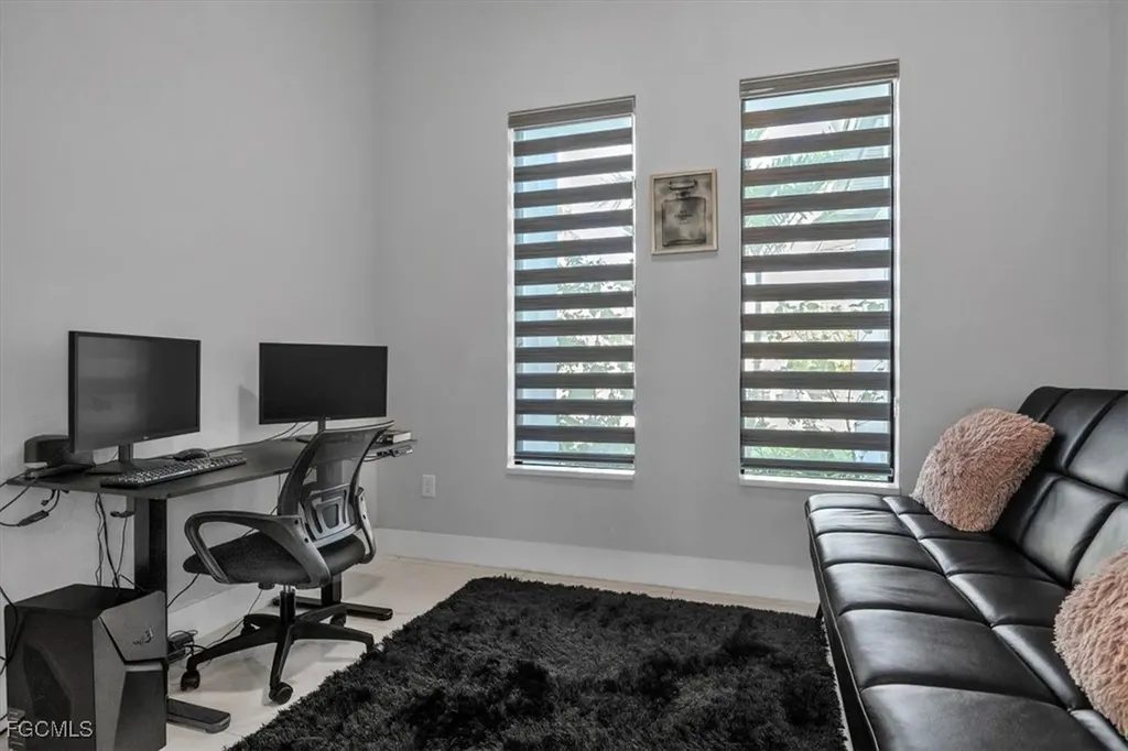 1716 SW 44th Terrace Cape Coral FL 33914