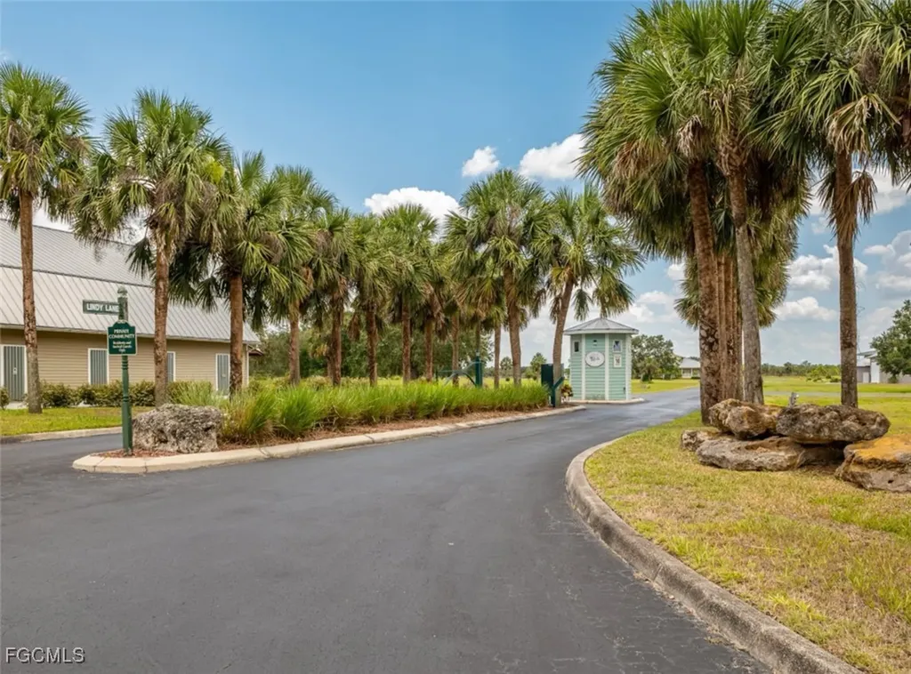 1520 Lindbergh Loop Labelle FL 33935