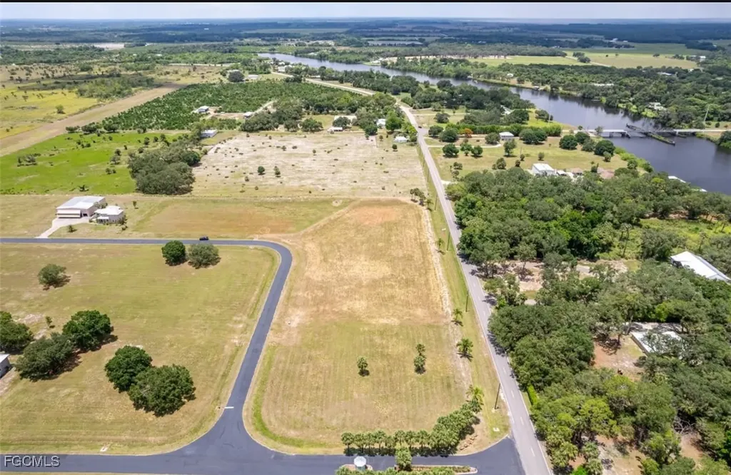 1520 Lindbergh Loop Labelle FL 33935