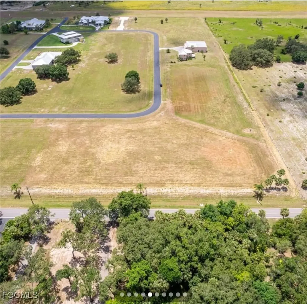 1520 Lindbergh Loop Labelle FL 33935