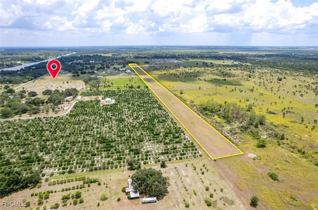 1520 Lindbergh Loop Labelle FL 33935