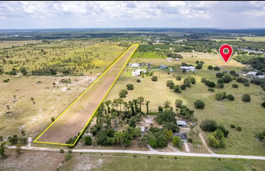 1520 Lindbergh Loop Labelle FL 33935
