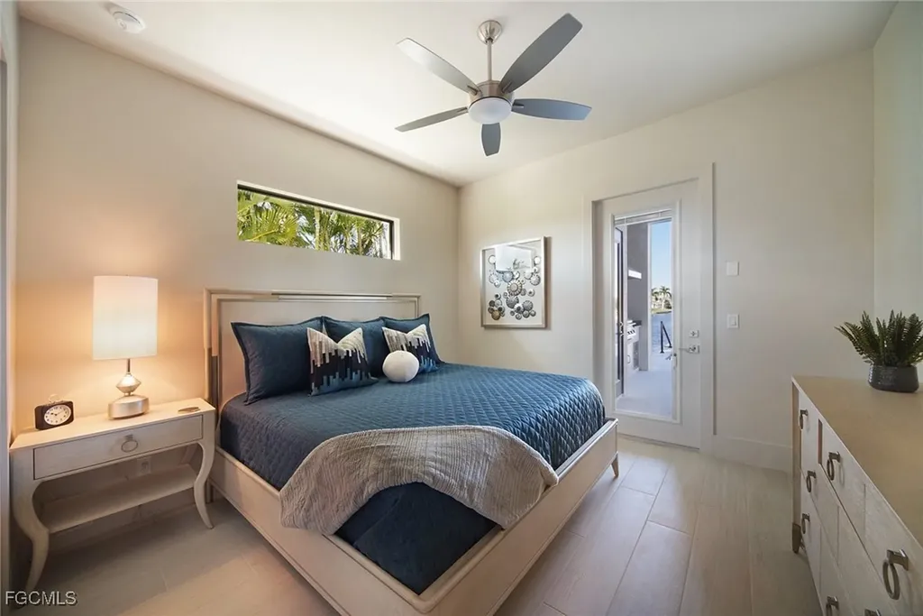2523 Beach Parkway W Cape Coral FL 33914
