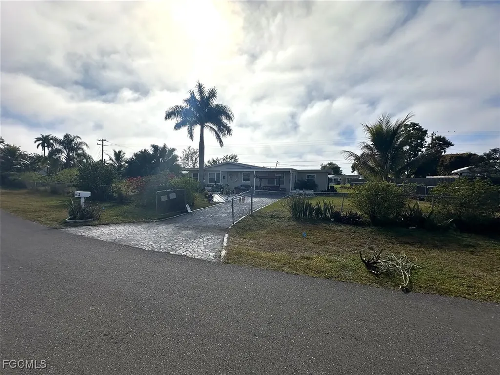 100 Davis Road Lehigh Acres FL 33936