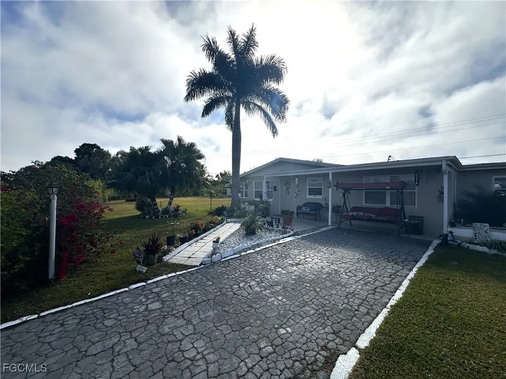 100 Davis Road Lehigh Acres FL 33936