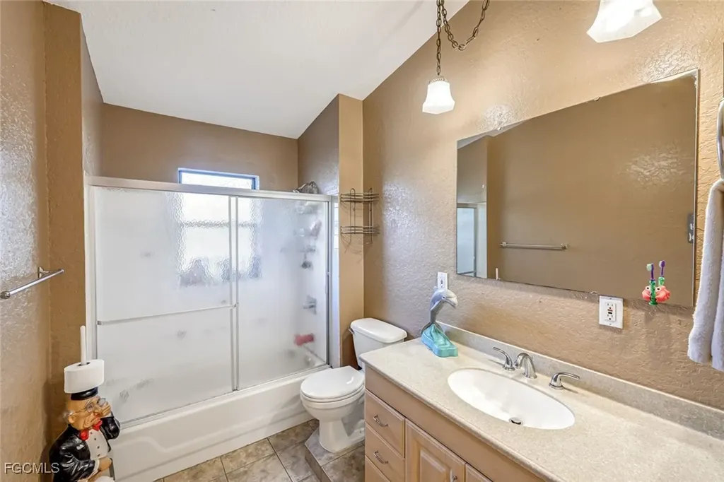 16321 Slater Road North Fort Myers FL 33917