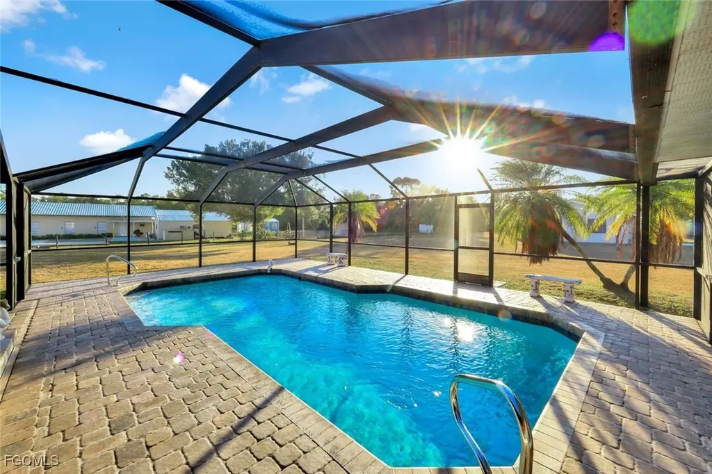 16321 Slater Road North Fort Myers FL 33917
