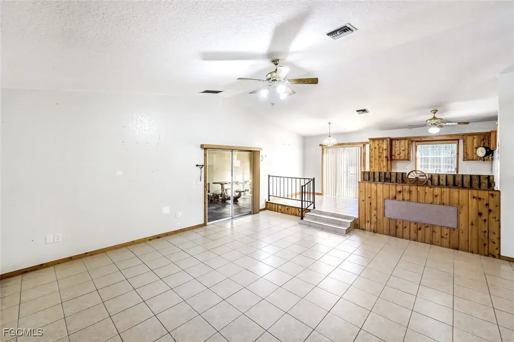 16321 Slater Road North Fort Myers FL 33917