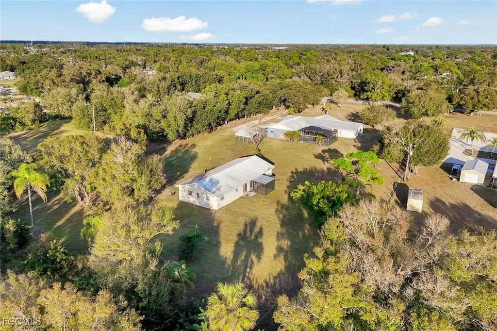 16321 Slater Road North Fort Myers FL 33917