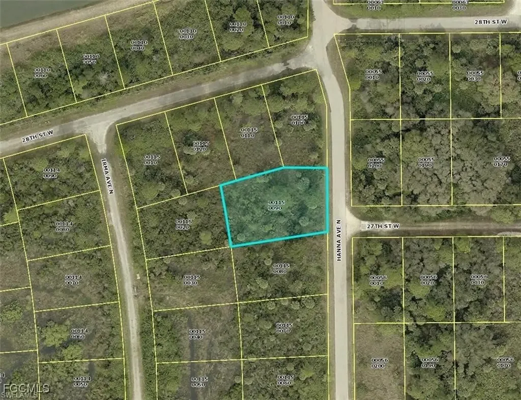 2701 Hanna Avenue N Lehigh Acres FL 33971