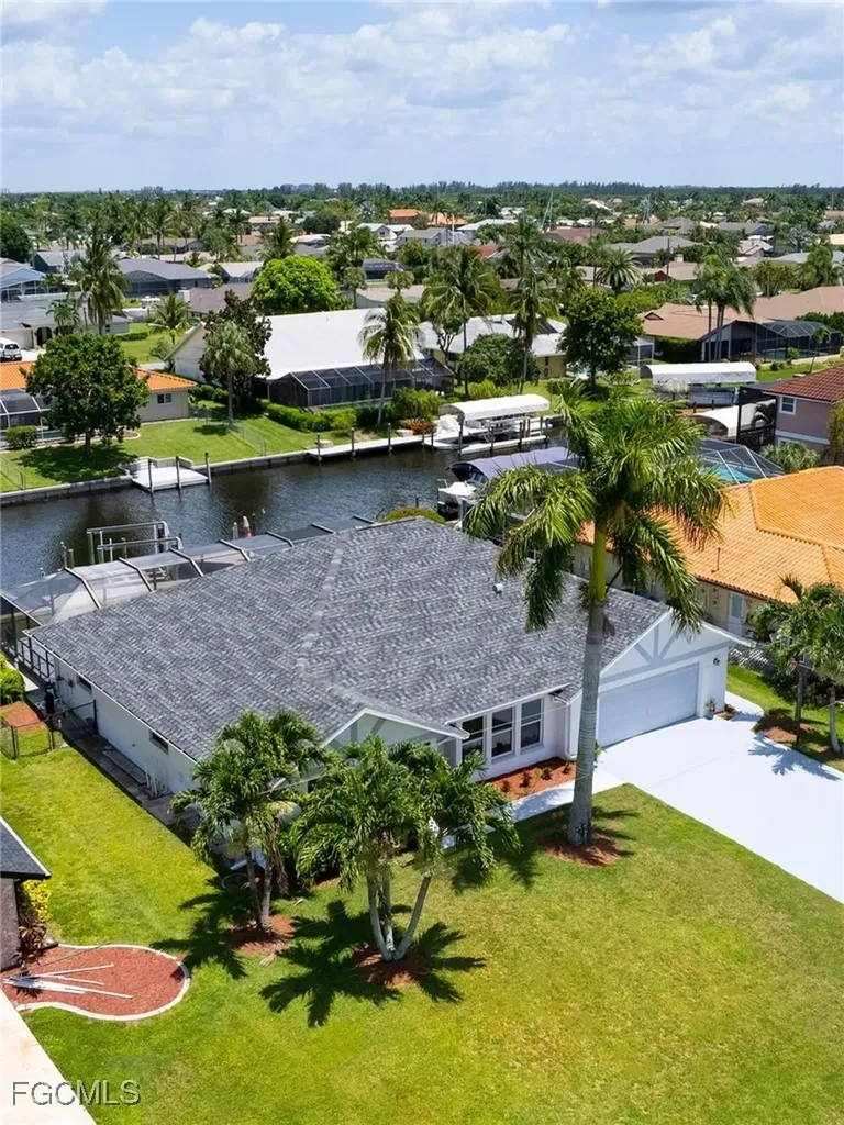 5233 SW 11th Court Cape Coral FL 33914