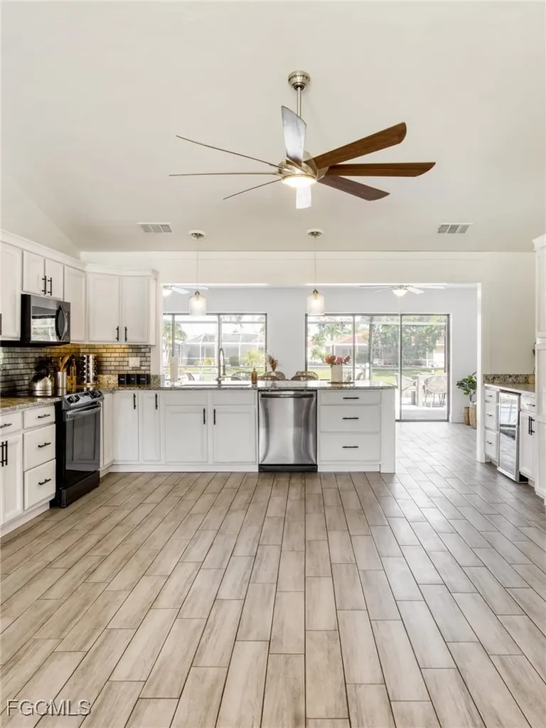5233 SW 11th Court Cape Coral FL 33914