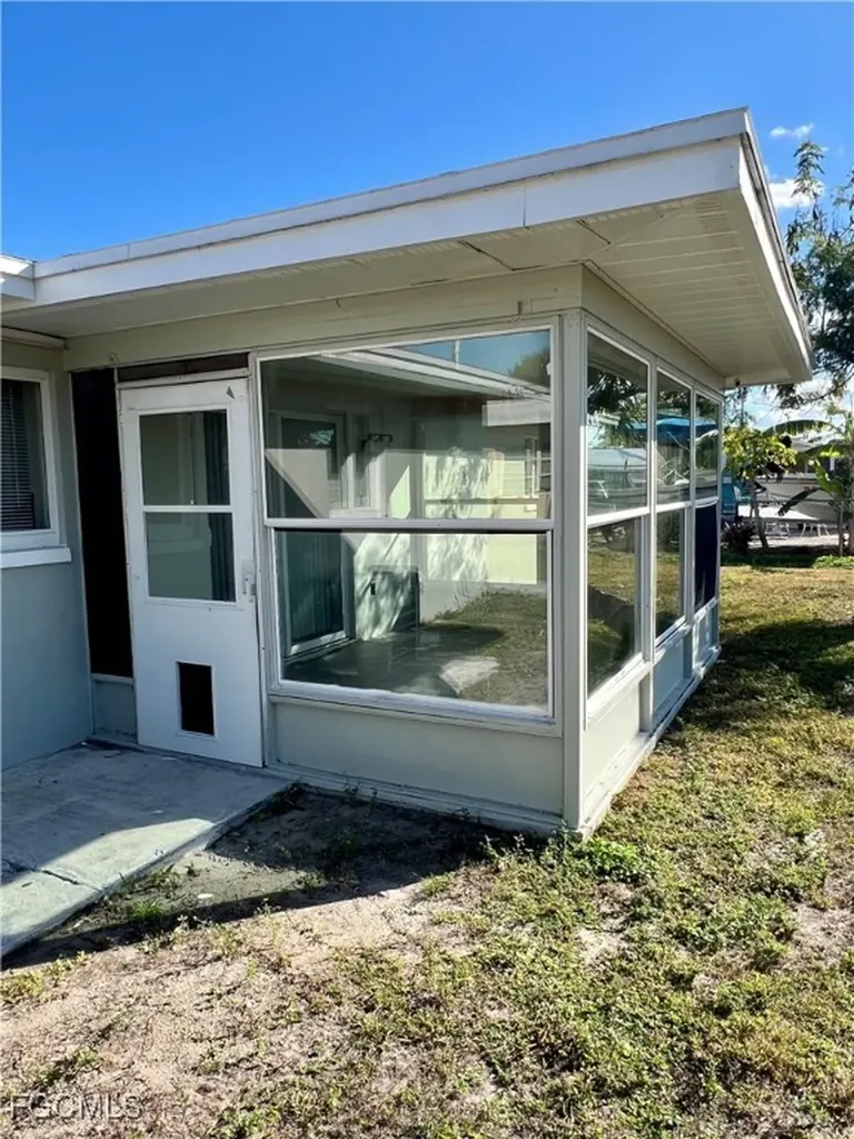 315 Rushmore Avenue N Lehigh Acres FL 33936