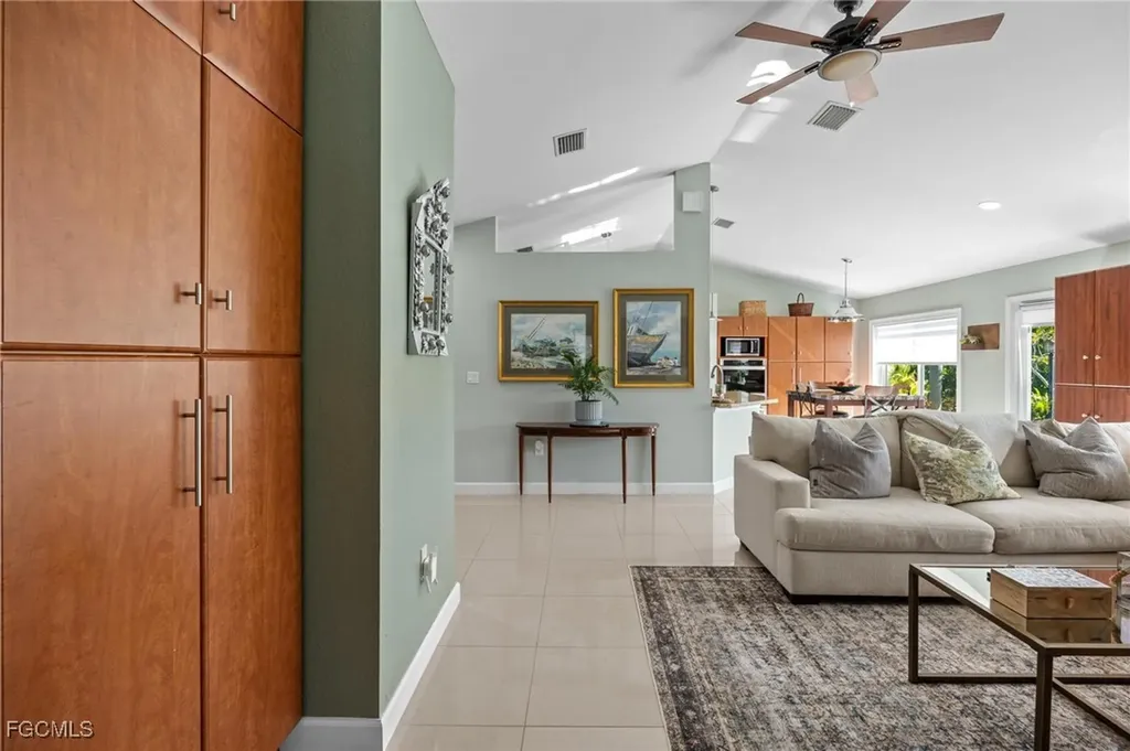 1914 NW 15th Street Cape Coral FL 33993