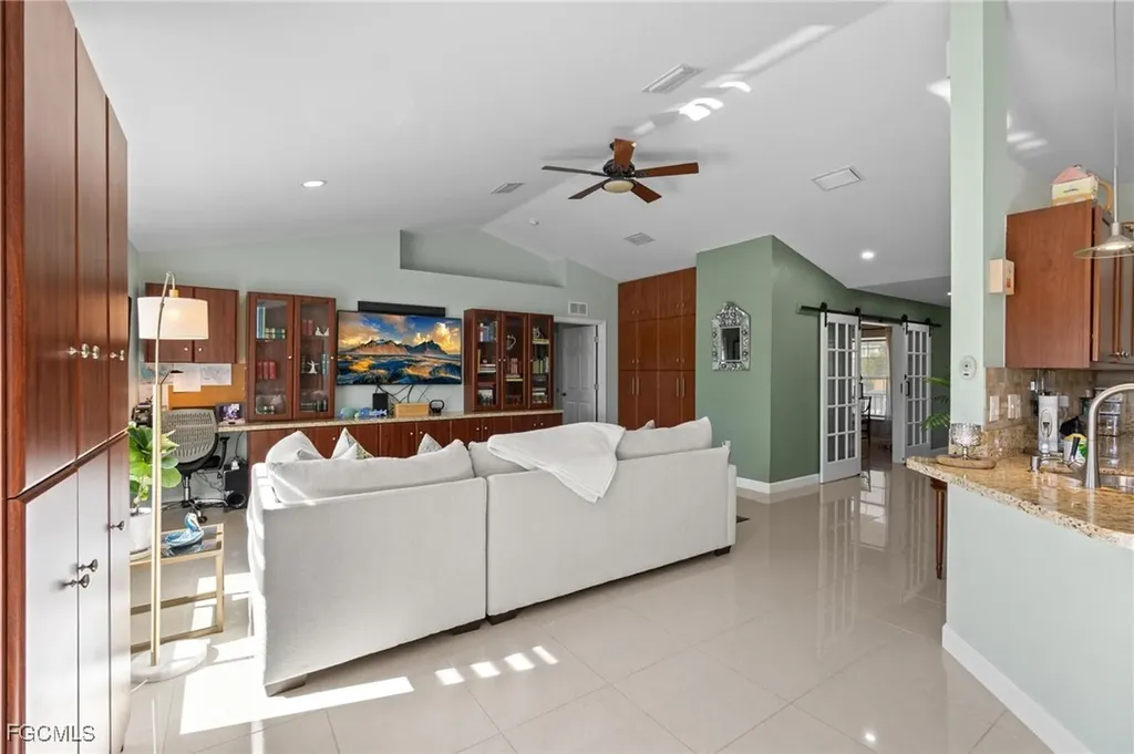 1914 NW 15th Street Cape Coral FL 33993