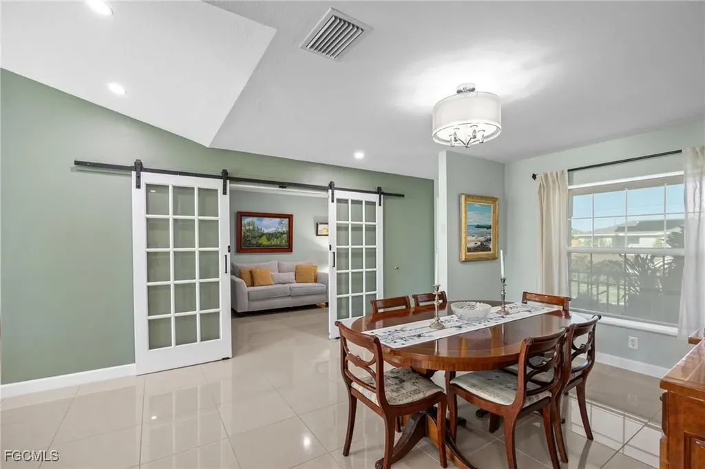 1914 NW 15th Street Cape Coral FL 33993