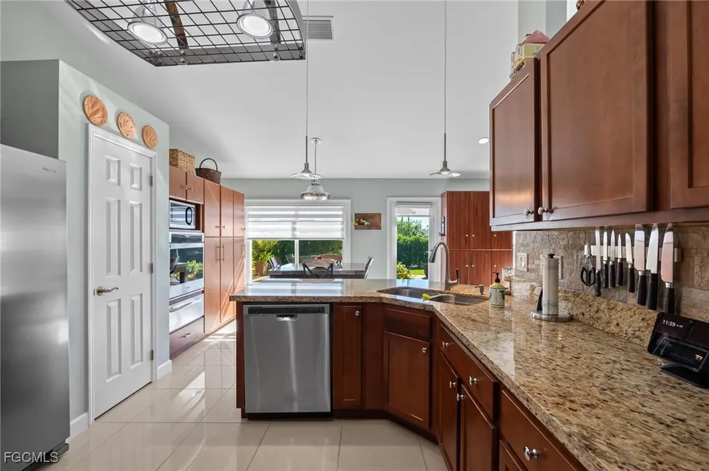 1914 NW 15th Street Cape Coral FL 33993