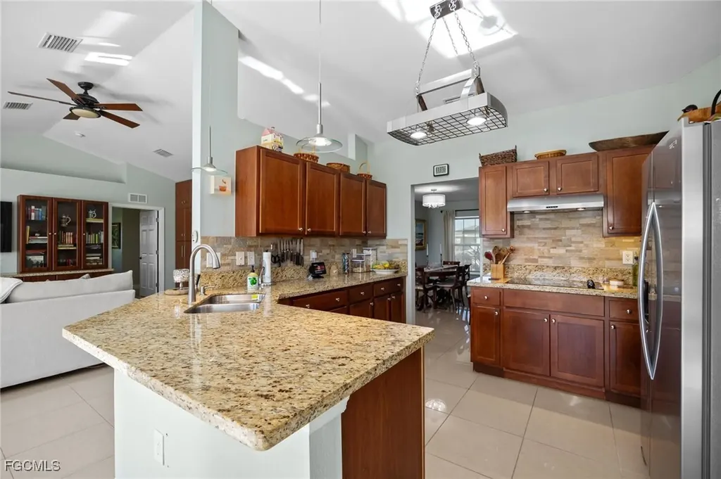 1914 NW 15th Street Cape Coral FL 33993