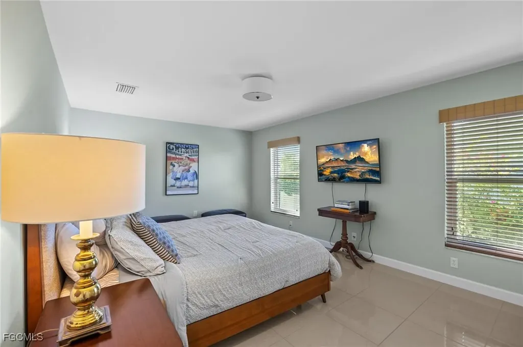 1914 NW 15th Street Cape Coral FL 33993