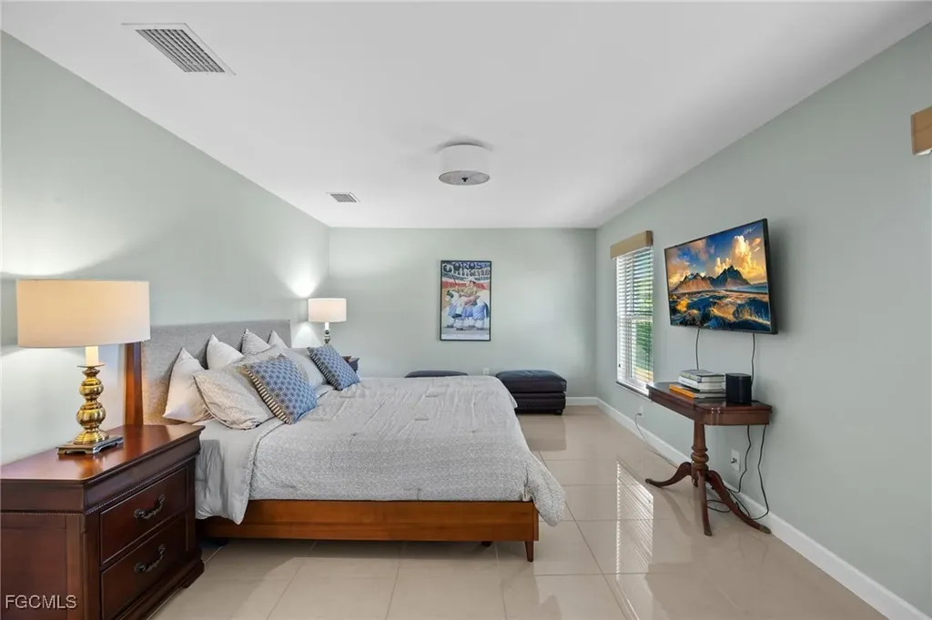 1914 NW 15th Street Cape Coral FL 33993