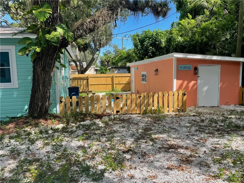 784 Oak Street Fort Myers Beach FL 33931