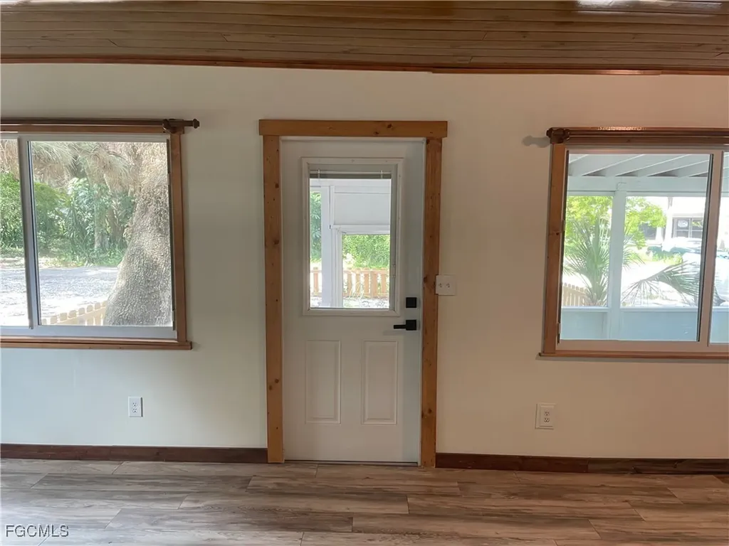 784 Oak Street Fort Myers Beach FL 33931