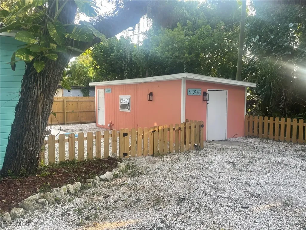 784 Oak Street Fort Myers Beach FL 33931