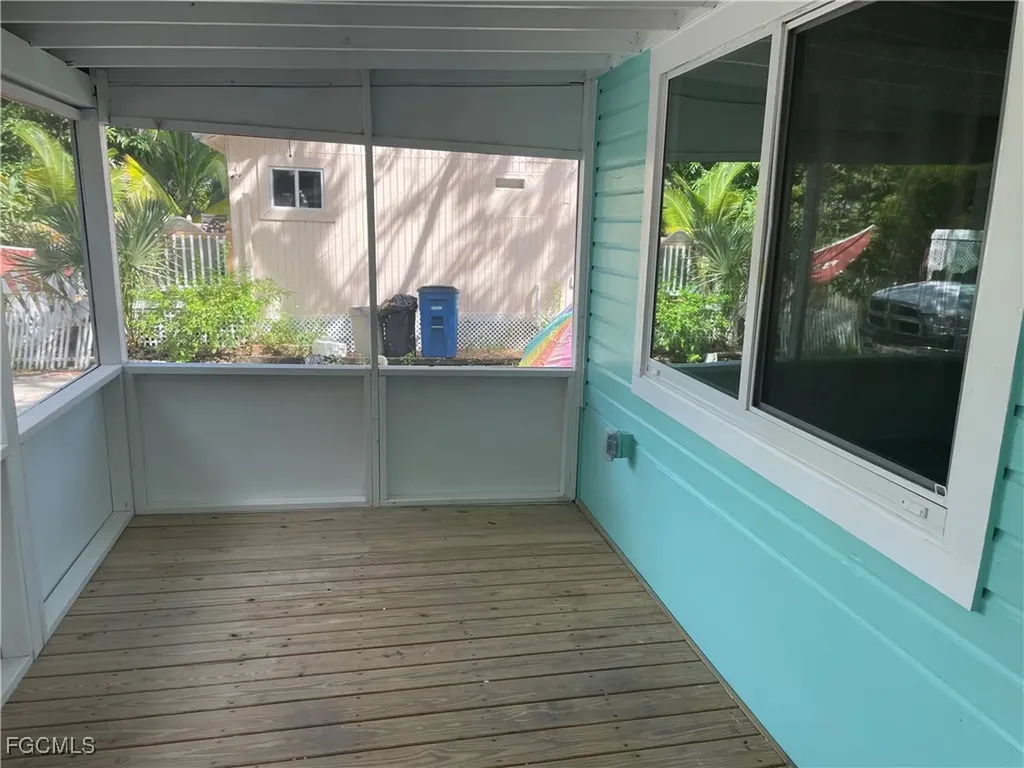784 Oak Street Fort Myers Beach FL 33931