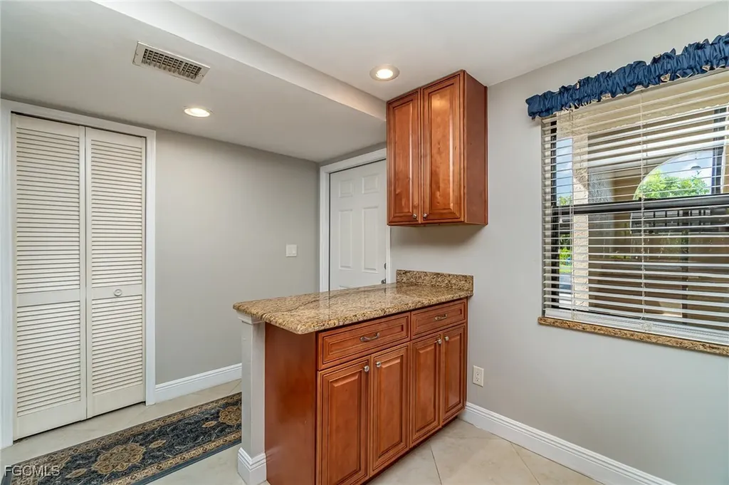 8715 Charter Club Circle Fort Myers FL 33919