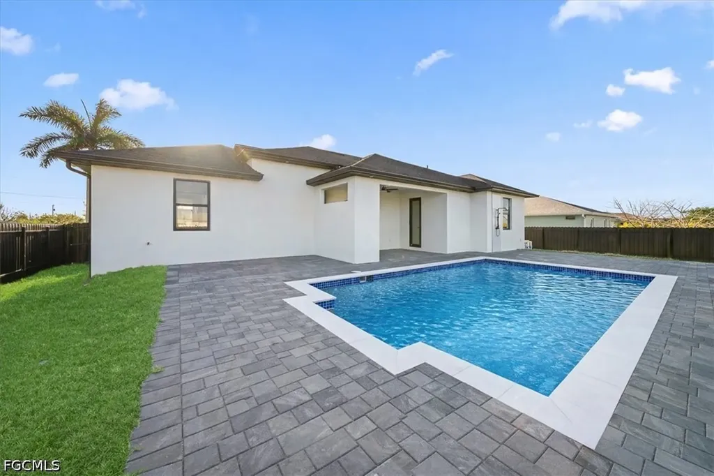 1100 NW 31st Place Cape Coral FL 33993