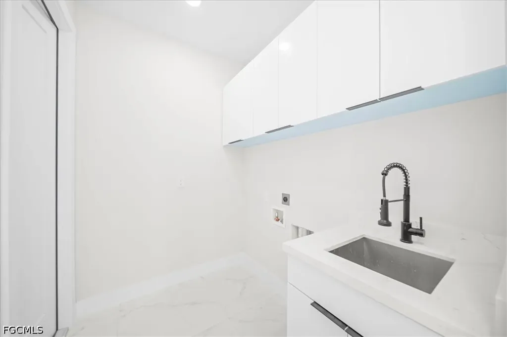 1100 NW 31st Place Cape Coral FL 33993