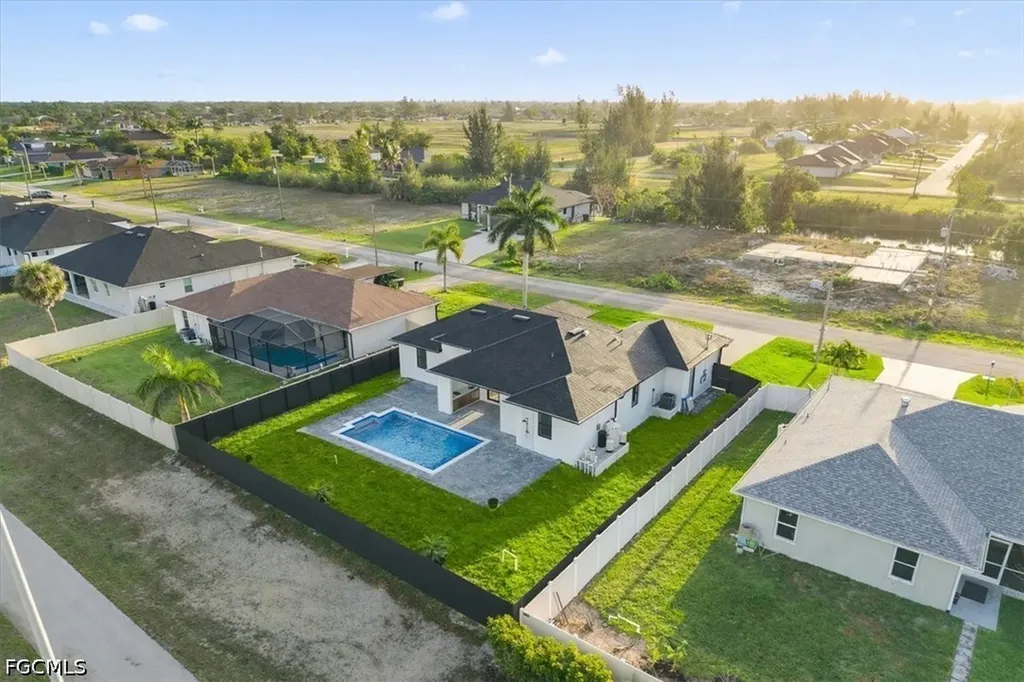 1100 NW 31st Place Cape Coral FL 33993