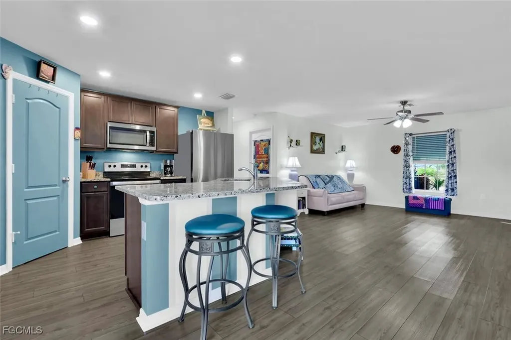 845 Lochman Drive Fort Myers FL 33913