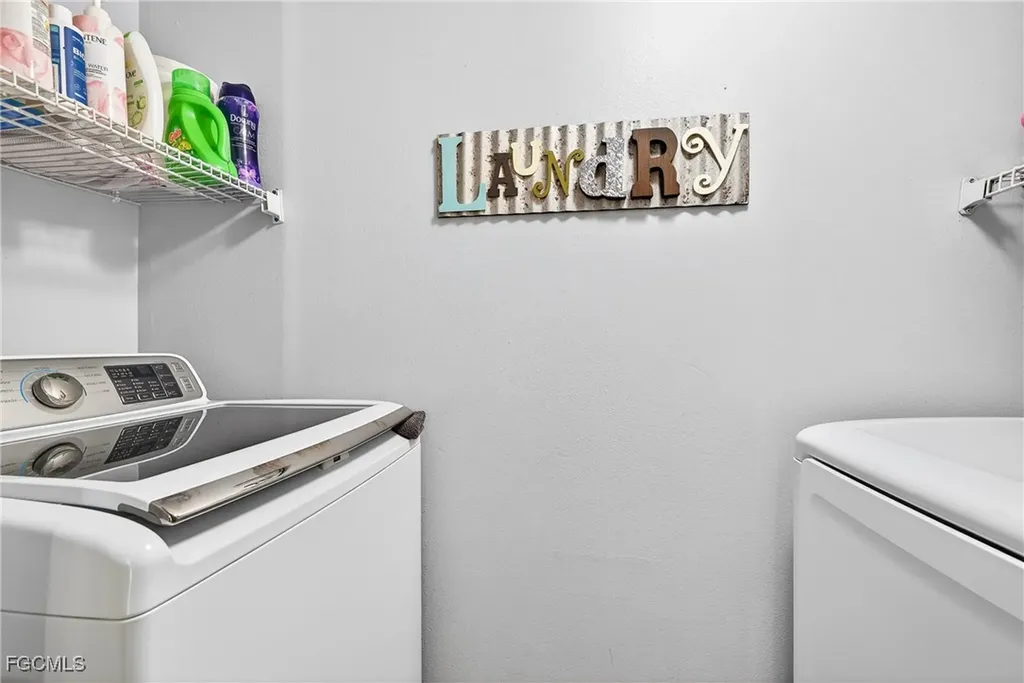 5210 Cedarbend Drive Fort Myers FL 33919