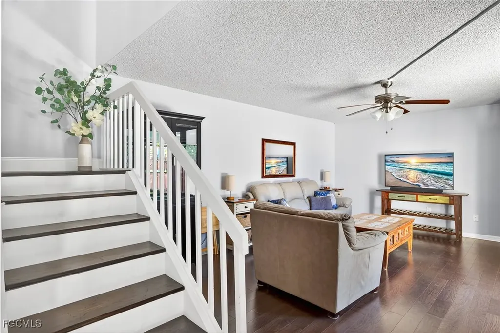 5210 Cedarbend Drive Fort Myers FL 33919