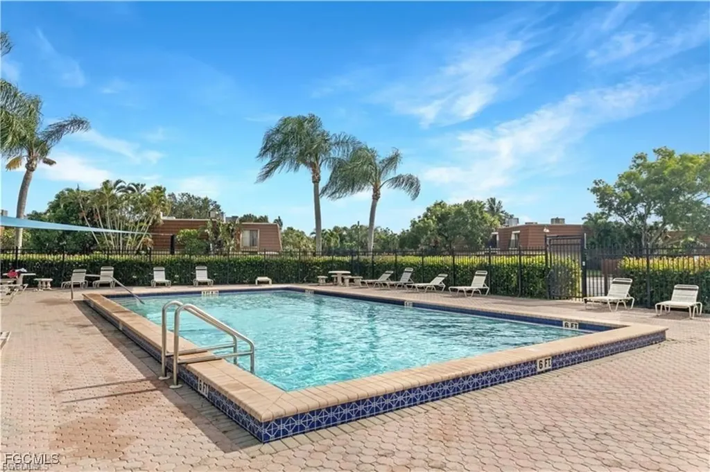 5210 Cedarbend Drive Fort Myers FL 33919