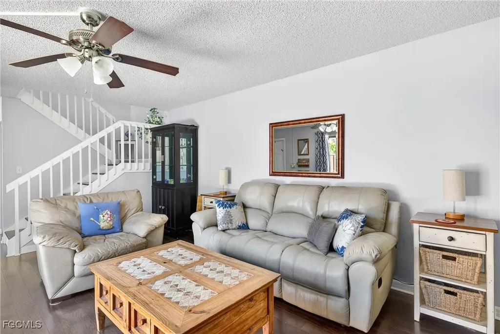 5210 Cedarbend Drive Fort Myers FL 33919