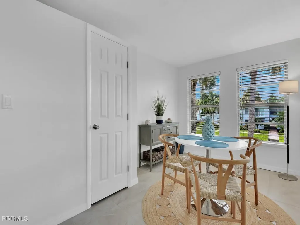 665 12th Avenue S Naples FL 34102
