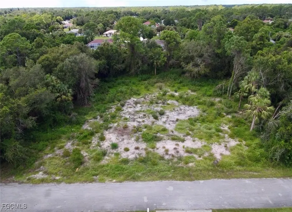 617 Columbus Avenue Lehigh Acres FL 33972