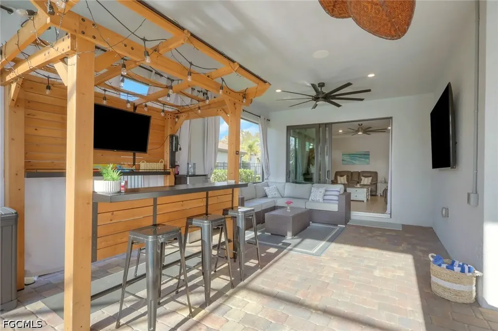 3425 Hampton Boulevard Alva FL 33920