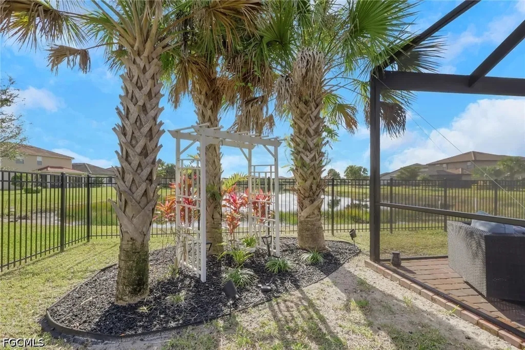 3425 Hampton Boulevard Alva FL 33920