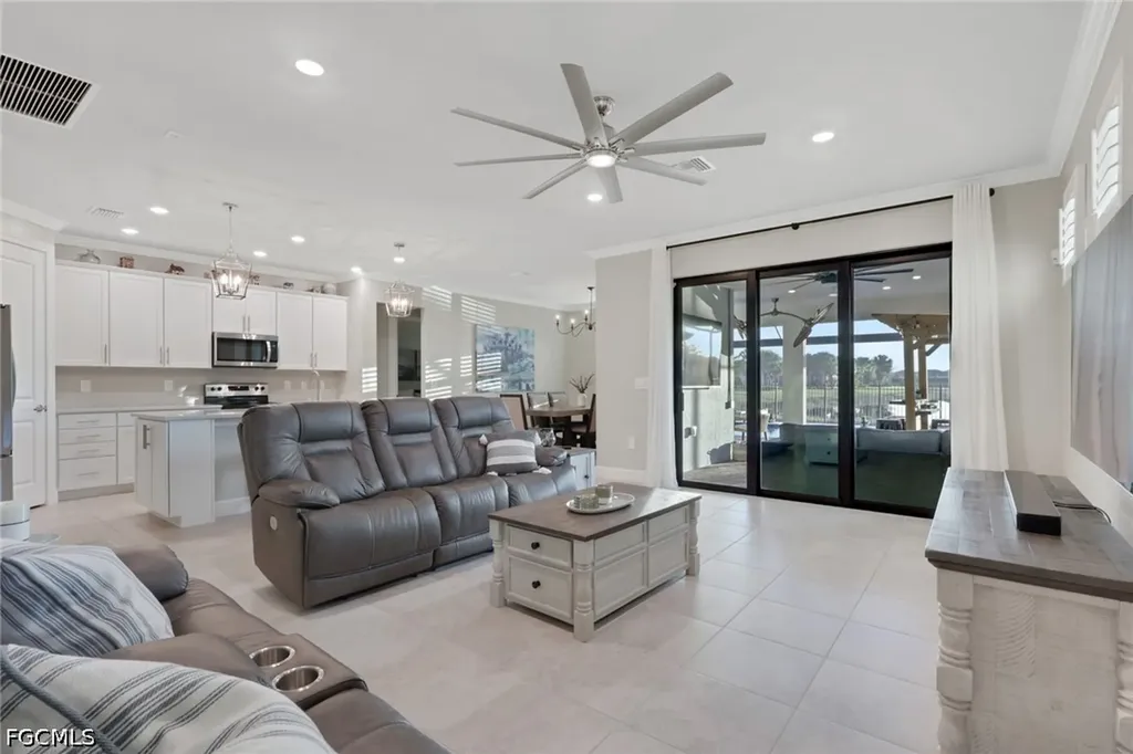 3425 Hampton Boulevard Alva FL 33920