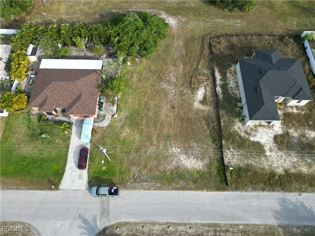 437 NW 16th Place Cape Coral FL 33993
