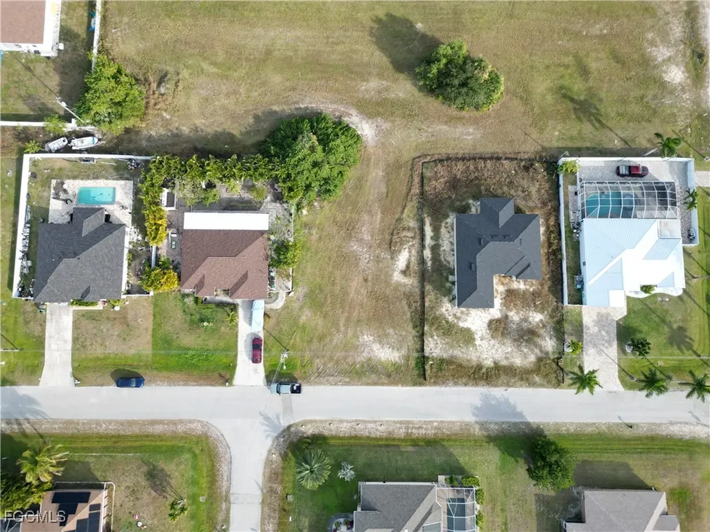 437 NW 16th Place Cape Coral FL 33993