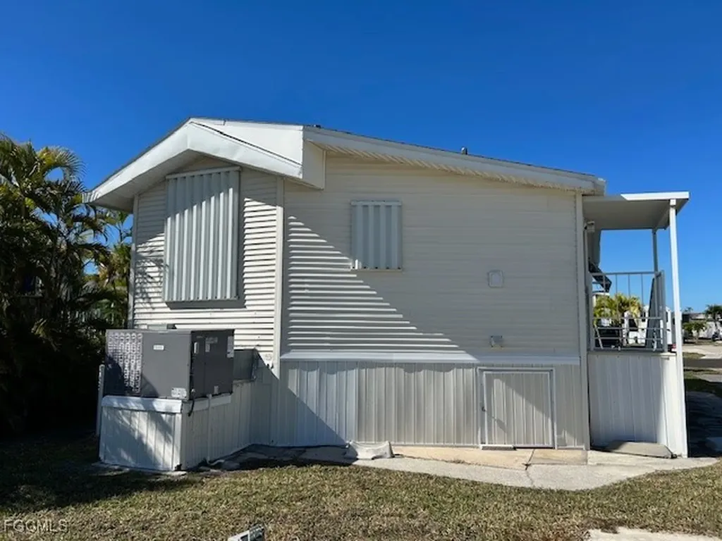 19681 Summerlin Road Fort Myers FL 33908