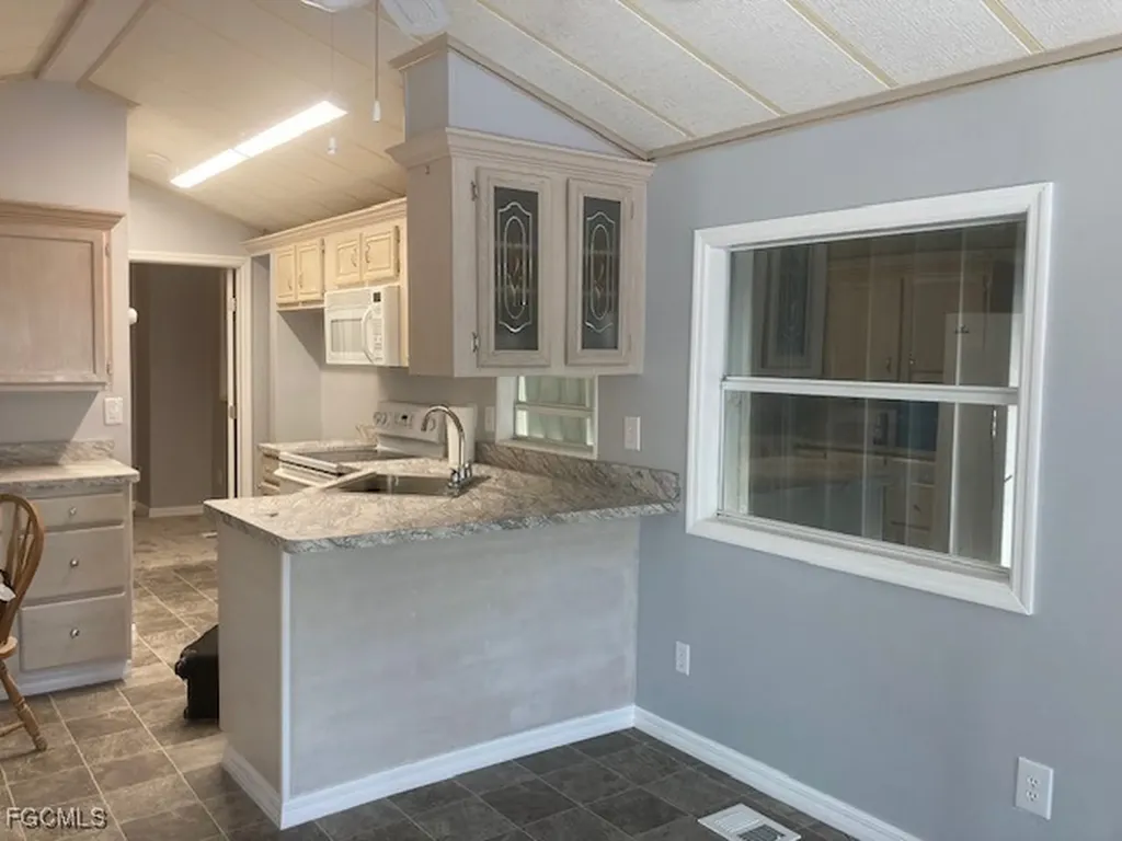 19681 Summerlin Road Fort Myers FL 33908