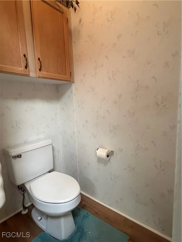 390 Santa Fe Trail North Fort Myers FL 33917