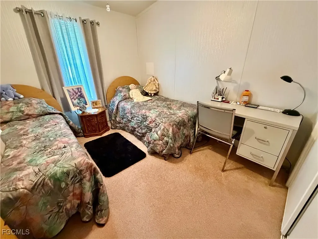 390 Santa Fe Trail North Fort Myers FL 33917