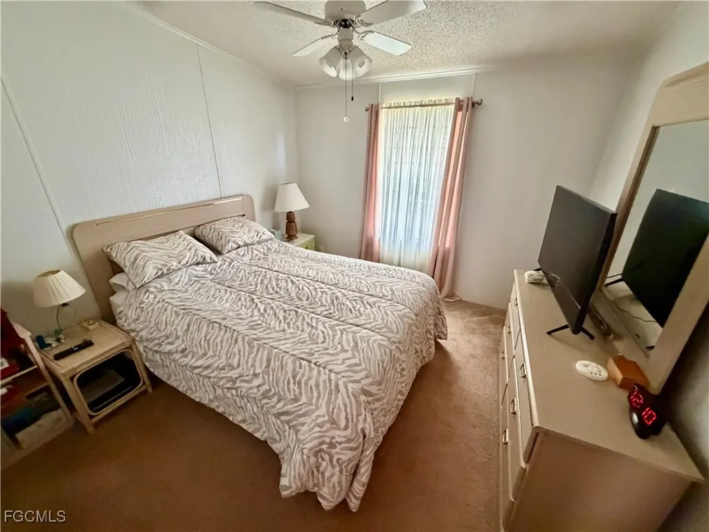 390 Santa Fe Trail North Fort Myers FL 33917