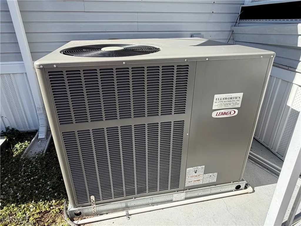 390 Santa Fe Trail North Fort Myers FL 33917